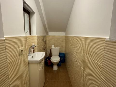 комерційна за адресою Соборна, 17