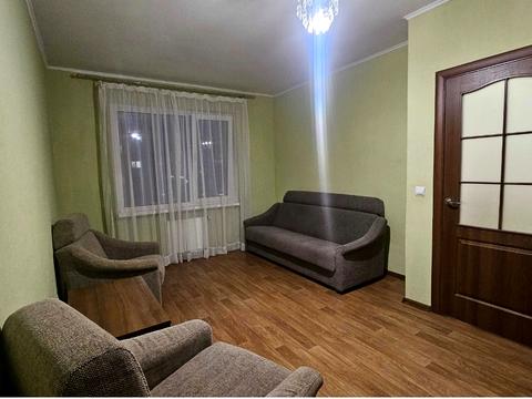 квартира за адресою Бориса Гмирі вул., 12-Б