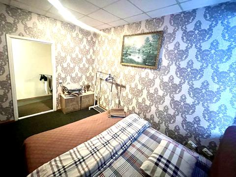 комерційна за адресою Десятинна вул., 1/3