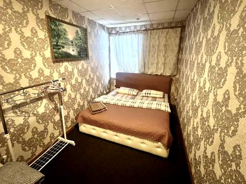 комерційна за адресою Десятинна вул., 1/3