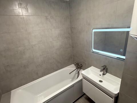 квартира за адресою Василя Симоненка вул., 107-А