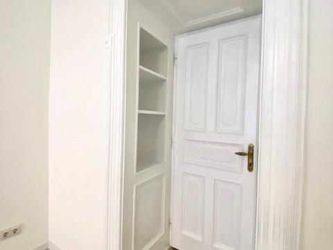 комерційна за адресою Михайла Мулика вул. (Гаркуші), 4