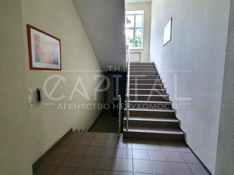 комерційна за адресою Київ, Вінстона Черчилля вул. (Червоноткацька), 43