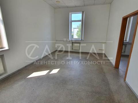 комерційна за адресою Київ, Вінстона Черчилля вул. (Червоноткацька), 43