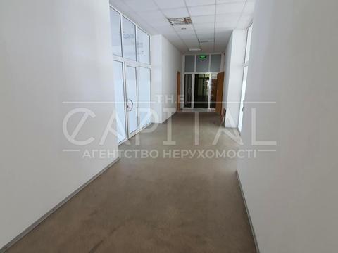 комерційна за адресою Київ, Вінстона Черчилля вул. (Червоноткацька), 43