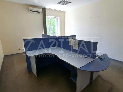 комерційна за адресою Київ, Вінстона Черчилля вул. (Червоноткацька), 43