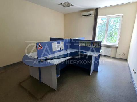 комерційна за адресою Київ, Вінстона Черчилля вул. (Червоноткацька), 43