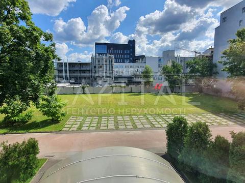 комерційна за адресою Київ, Вінстона Черчилля вул. (Червоноткацька), 43