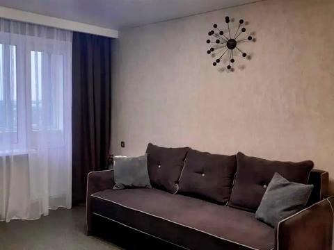 квартира за адресою Сім'ї Кульженків вул. (Петра Дегтяренка), 37