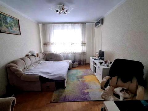 квартира за адресою Київ, Лариси Руденко вул., 7