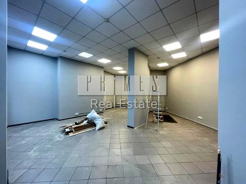 комерційна за адресою Раїси Окіпної вул., 8