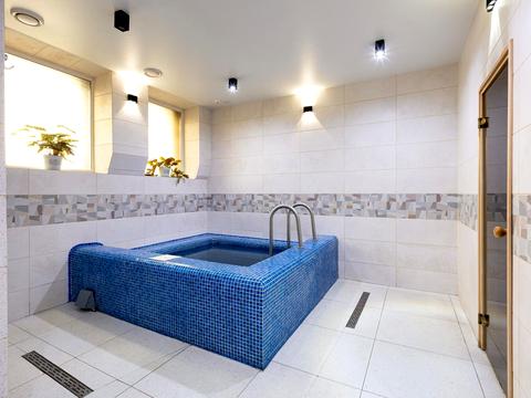 коммерческая по адресу Киевская ул., 1