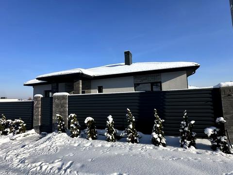 дом по адресу Евгения Плужника ул.