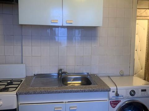 квартира за адресою Оксани Вороніної пров. (Металістів), 1