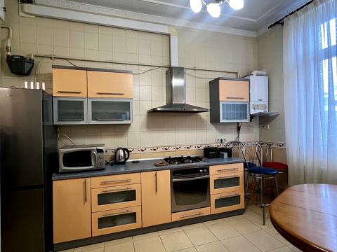 квартира за адресою Михайла Туган-Барановського вул., 32