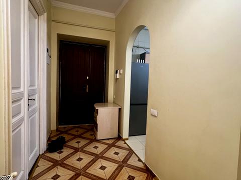 квартира за адресою Михайла Туган-Барановського вул., 32