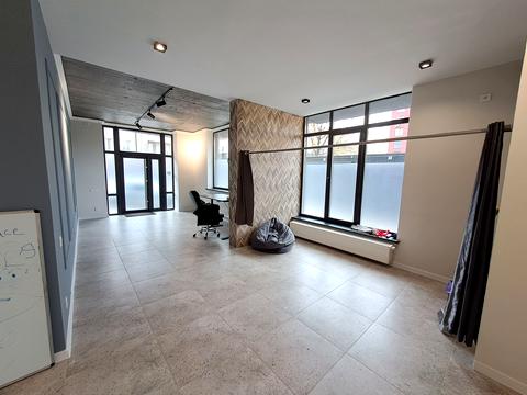 комерційна за адресою Цегельний пров., 8