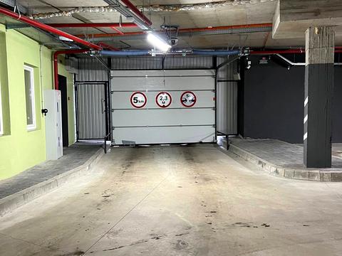 паркоместо по адресу Гетмана Мазепы ул., 30