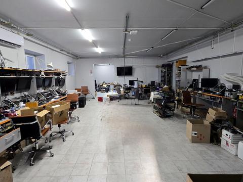 комерційна за адресою Шухевича, 5