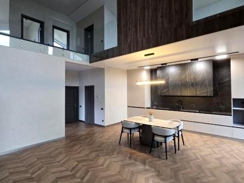 будинок за адресою Леонтовича