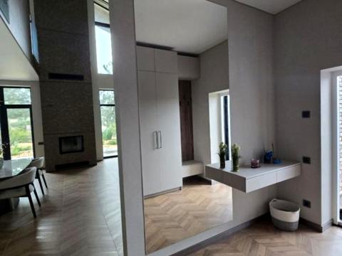 будинок за адресою Леонтовича