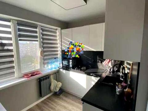 квартира за адресою Київ, Романа Шухевича просп. (Генерала Ватутіна), 10-А