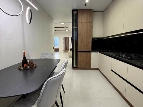 квартира за адресою Приозерна вул., 42