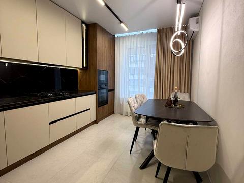 квартира за адресою Приозерна вул., 42