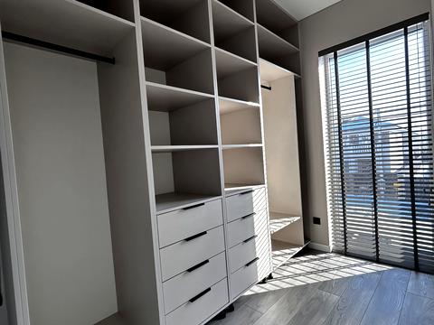 будинок за адресою Леоніда Каденюка вул.