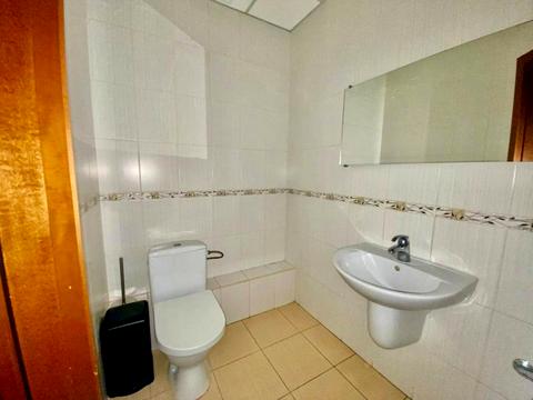 комерційна за адресою Королеви Єлизавети ІІ вул. (Глинки), 7