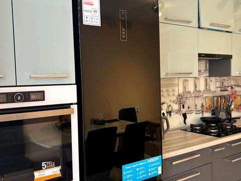 квартира за адресою Макогона вул., 23б