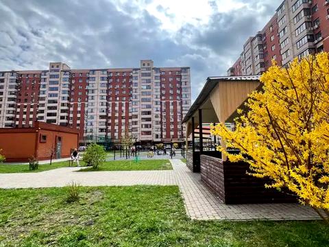 квартира за адресою Співдружності вул., 1