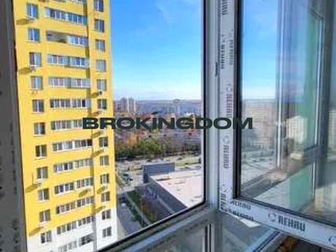 квартира за адресою Василя Симоненка вул., 107-А