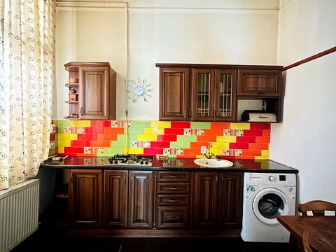 квартира за адресою Садовського вул., 8