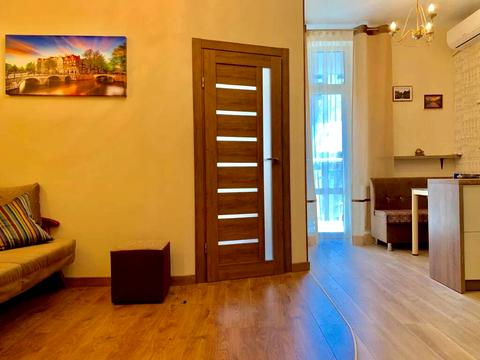 квартира за адресою Володимира Моссаковського вул. (Клари Цеткін), 7