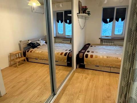 квартира за адресою Алана Шепарда вул. (Суворова), 11