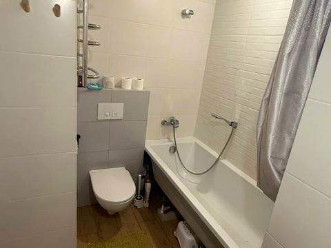 квартира за адресою Алана Шепарда вул. (Суворова), 11