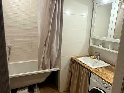 квартира за адресою Алана Шепарда вул. (Суворова), 11