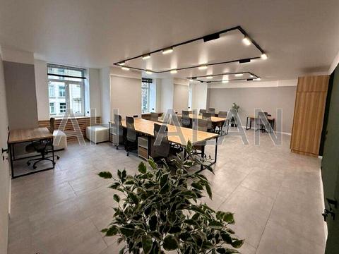 коммерческая по адресу Евгения Чикаленко ул. (Пушкінська), 20