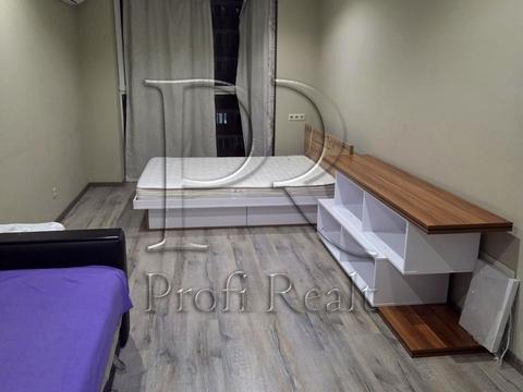 квартира за адресою Київ, Драгоманова вул., 2-А