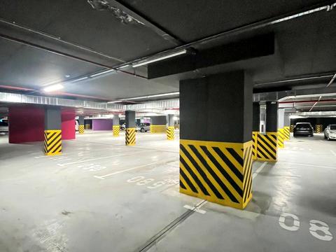 паркоместо по адресу Юліана Пелеша ул., 3