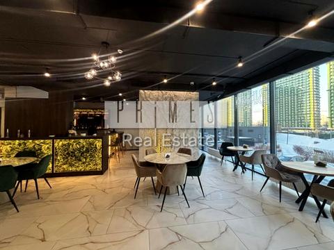 комерційна за адресою Дніпровська набережна вул., 15-Є