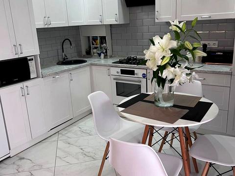 будинок за адресою Василя Стуса вул. (Пушкінська)