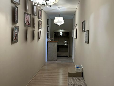 комерційна за адресою Корятовича пл., 3