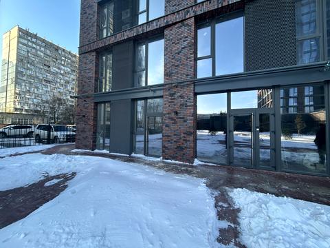 комерційна за адресою Набережна Перемоги вул., 128