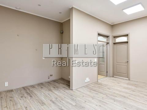 коммерческая по адресу Лютеранская ул., 4