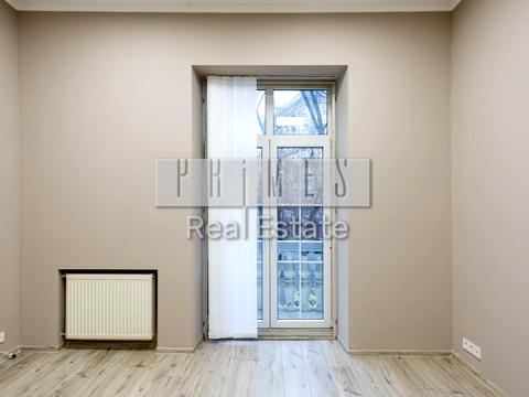 коммерческая по адресу Лютеранская ул., 4