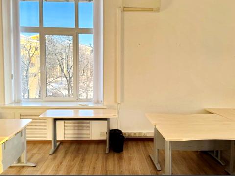 коммерческая по адресу Крещатик ул. (Kreschatic), 7/11