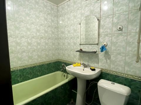 комерційна за адресою Науки просп. (Гагаріна), 4