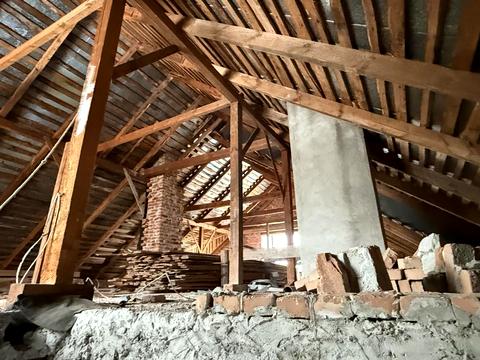 будинок за адресою 4-та Білогорська вул.